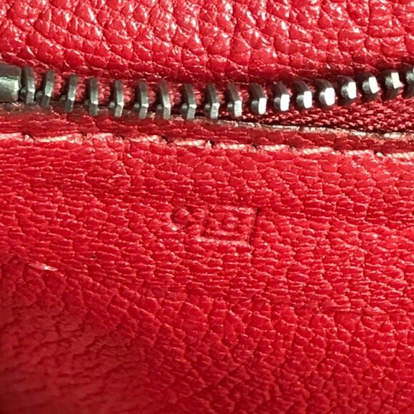 HERMES Red Leather Tote Bag - Picture 15 of 16